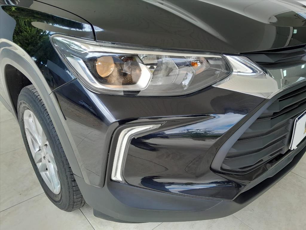 CHEVROLET         TRACKER