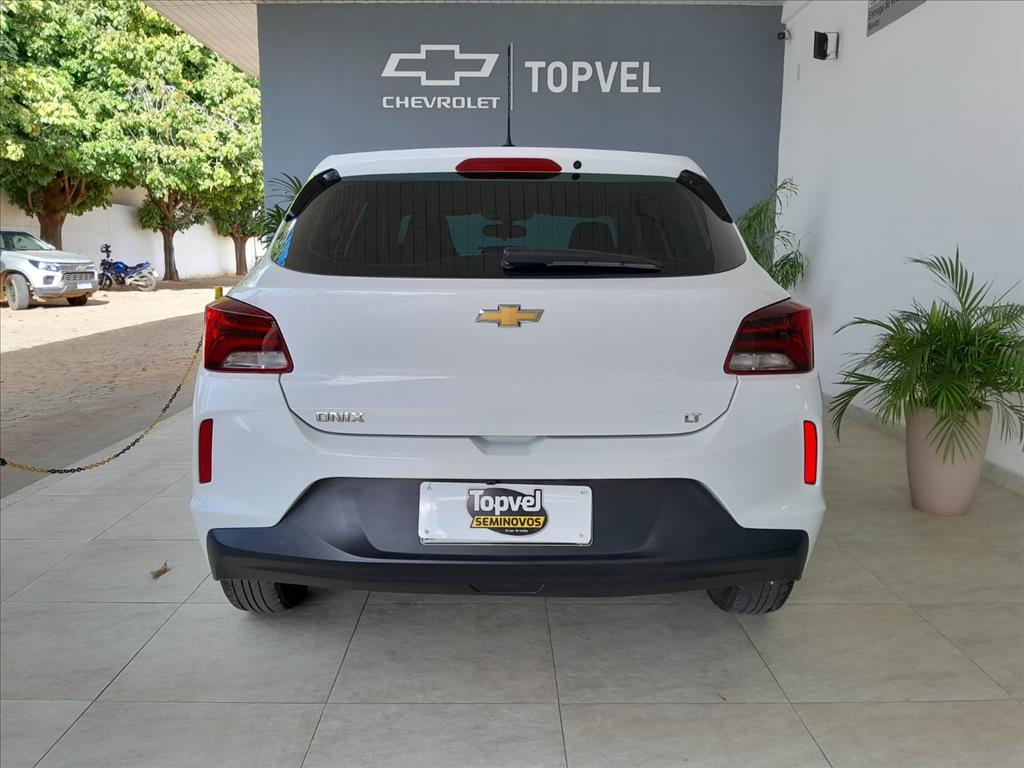 CHEVROLET         ONIX
